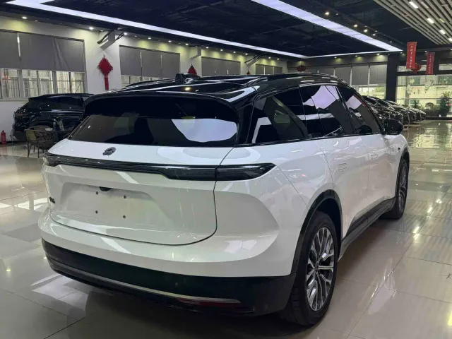 Nio ES6 — Фото автомобиля 12