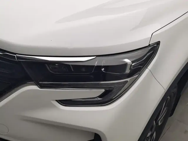 Forthing T5 — Фото автомобиля 7