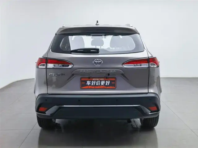 Toyota Frontlander — Фото автомобиля 4