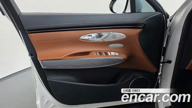 Genesis GV70 2.5T Бензин AWD — Фото автомобиля 22