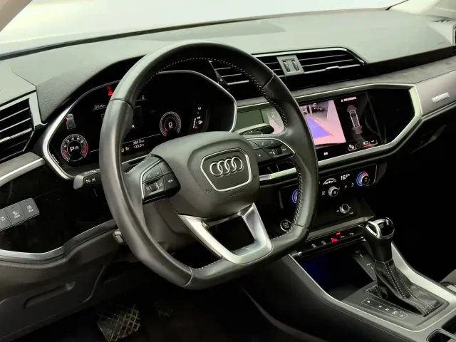 Audi Q3 — Фото автомобиля 14