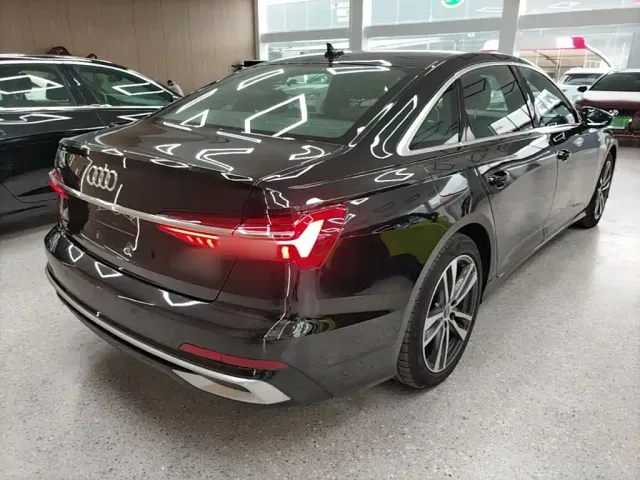 Audi A6L — Фото автомобиля 6