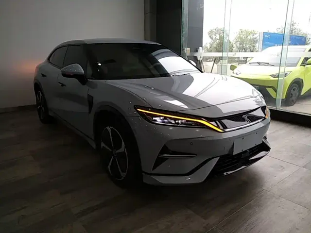 BYD Song L EV 2024 662km Surpassing Type — Фото автомобиля 3