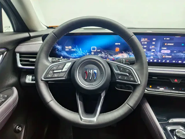 Buick Envision Plus — Фото автомобиля 14