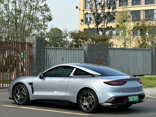 Hozon Neta GT — Фото автомобиля 16