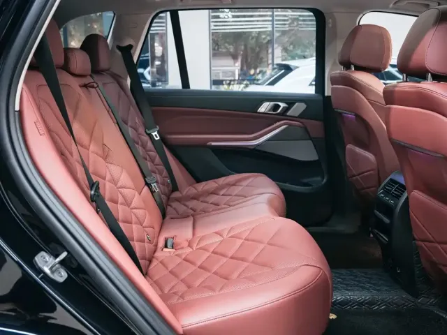 BMW BMW X5 2022 xDrive 30Li Premium M Sport Package — Фото автомобиля 12