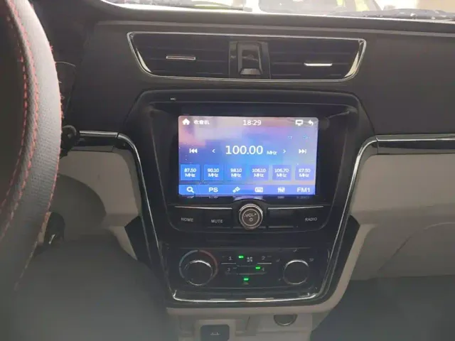 Jinbei New Hiace X30L — Фото автомобиля 12
