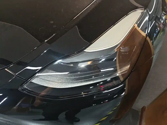 Tesla Model Y — Фото автомобиля 23
