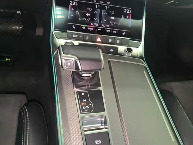 Audi A7L — Фото автомобиля 13