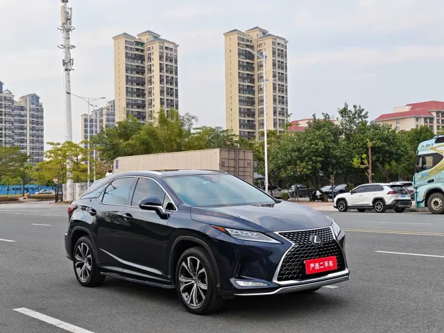 Lexus RX — Фото автомобиля 2