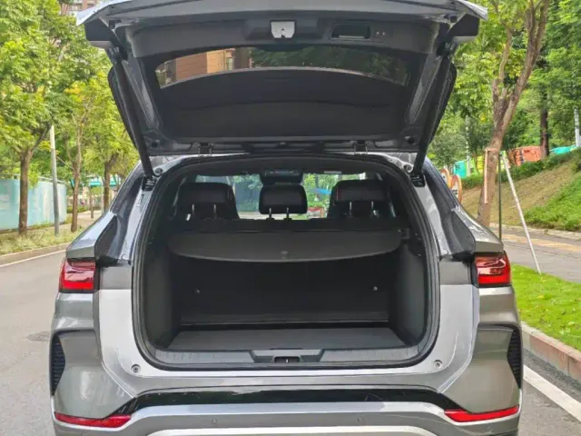 BYD Song PLUS — Фото автомобиля 6