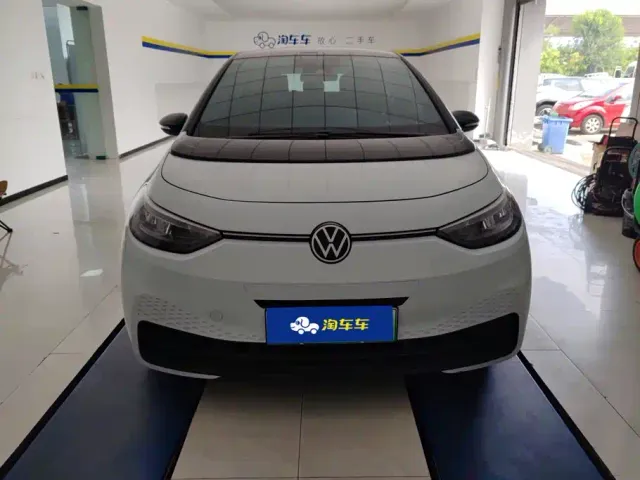 Volkswagen ID.3 — Фото автомобиля 2