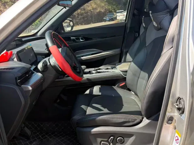 Changan Oshan Z6 EV — Фото автомобиля 3