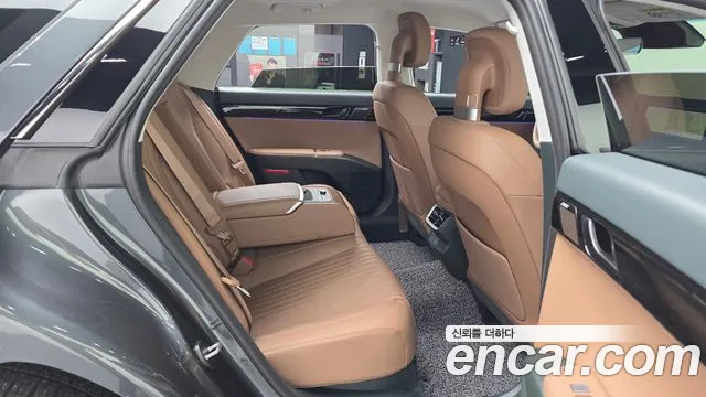 Hyundai Grandeur Grandeur (GN7) 2.5 Бензин 2WD — Фото автомобиля 21