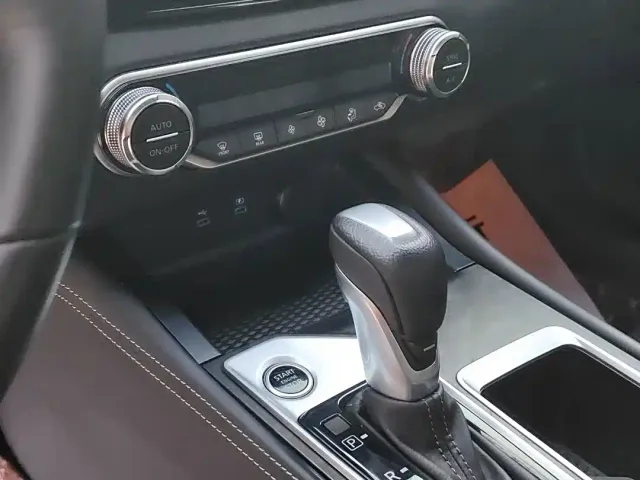 Nissan Teana — Фото автомобиля 9