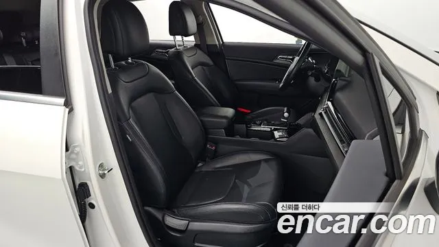 Kia Sportage Sportage 5-е поколение Бензин 1.6 турбо 2WD — Фото автомобиля 25
