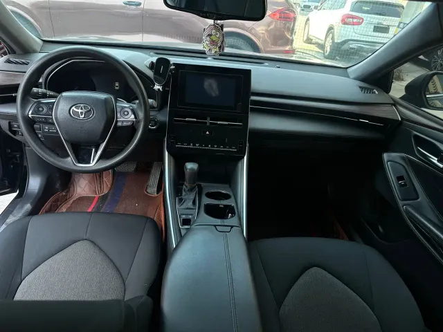 Toyota Avalon — Фото автомобиля 23