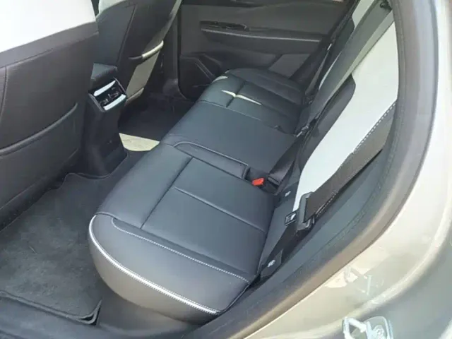 Buick E4 — Фото автомобиля 16