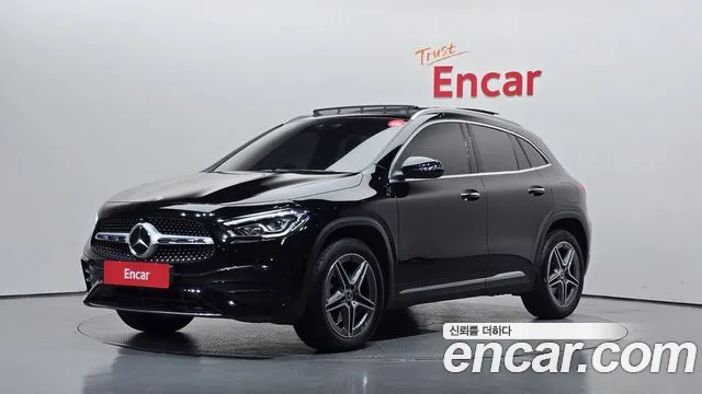 Фотография автомобиля — Mercedes-Benz GLA-Class H247