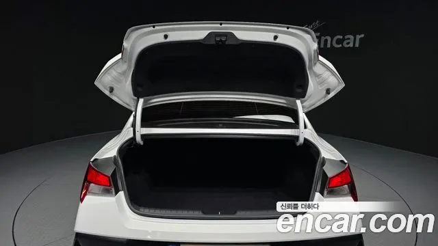 Hyundai Avante CN7 — Фото автомобиля 19