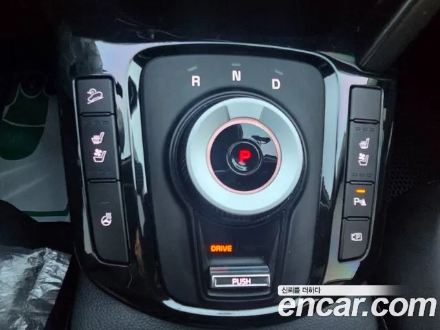 Kia Seltos — Фото автомобиля 13