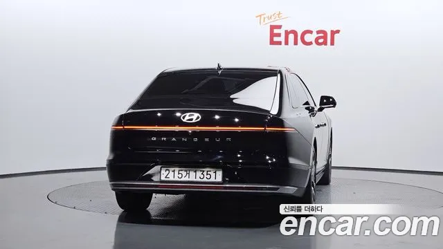Hyundai Grandeur Grandeur (GN7) 2.5 Бензин 2WD — Фото автомобиля 4
