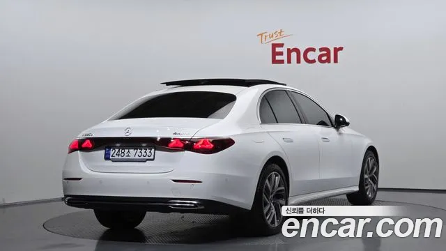 Mercedes-Benz E-Class W214 — Фото автомобиля 2