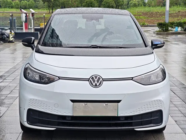 Volkswagen ID.3 — Фото автомобиля 2