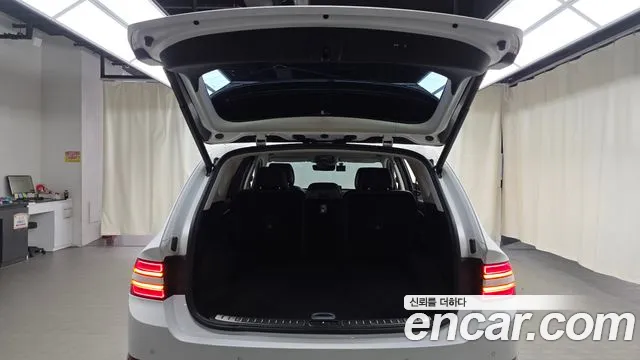 Genesis GV80 2.5T Бензин 2WD — Фото автомобиля 16