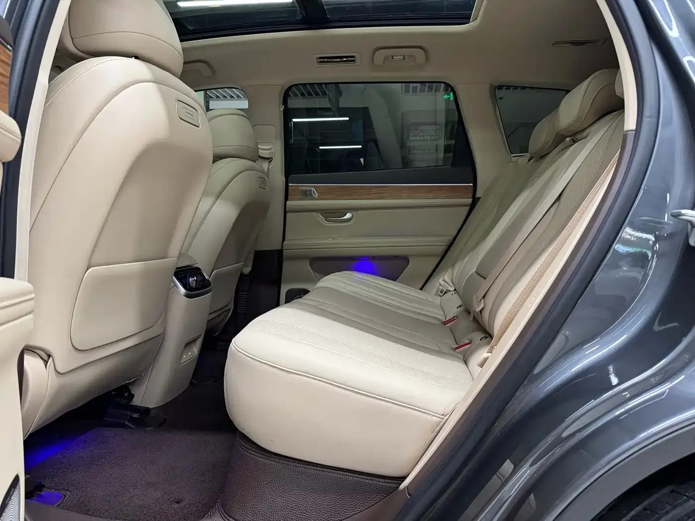 AITO Wenjie AITO M7 2024 1.5T RWD Plus 5-Seater — Фото автомобиля 9