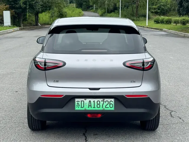 Geely Starry Wish — Фото автомобиля 13
