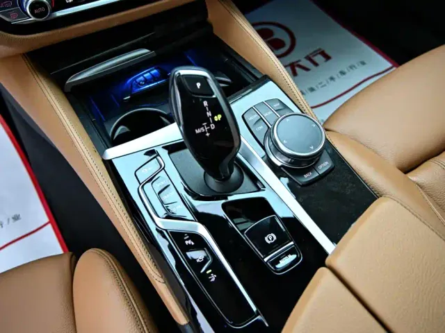 BMW 6 Series Gran Turismo — Фото автомобиля 18