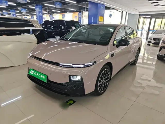 Фотография автомобиля — Leapmotor B01