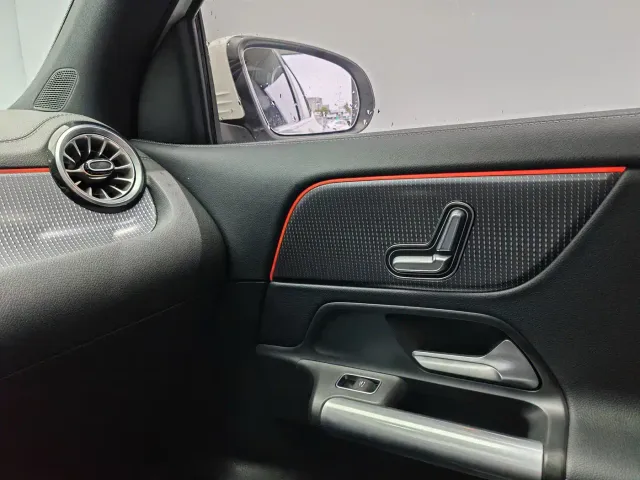 Mercedes-Benz GLA-Class — Фото автомобиля 16