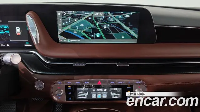 Genesis G90 Бензин 3.5 турбо AWD — Фото автомобиля 3