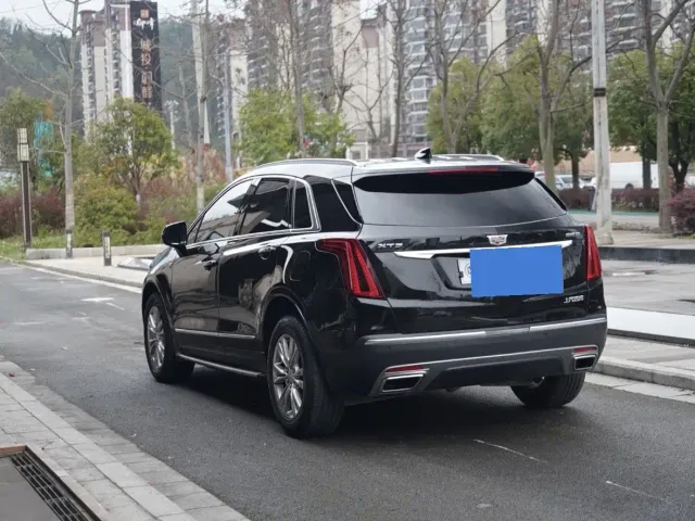 Cadillac XT5 — Фото автомобиля 8