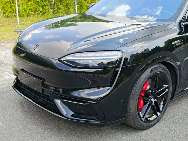 Aito M6 — Фото автомобиля 10