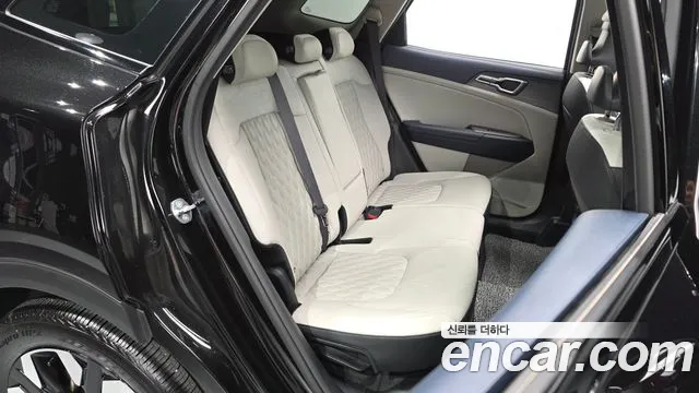Kia Sportage Sportage 5-е поколение Бензин 1.6 турбо 2WD — Фото автомобиля 12
