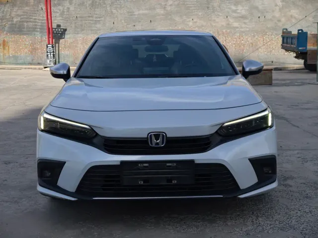 Honda Civic — Фото автомобиля 2