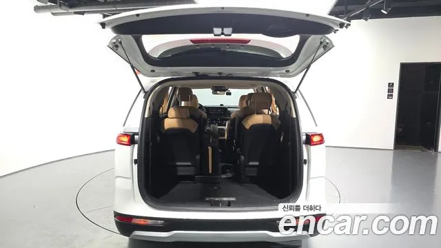 Kia Carnival 4th Gen — Фото автомобиля 26