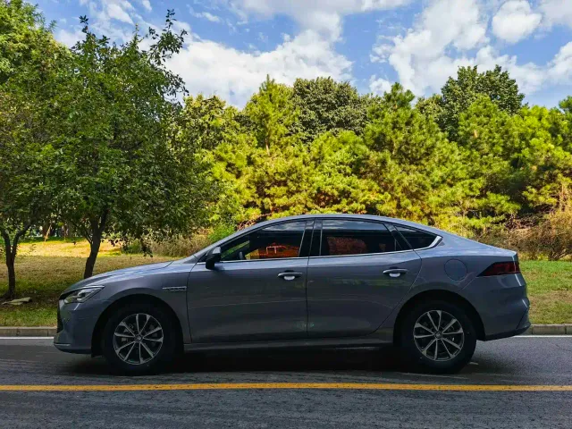 BYD Qin PLUS — Фото автомобиля 4