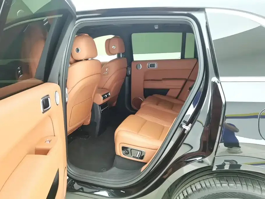 Li Auto Li Auto L7 2023 Air — Фото автомобиля 11