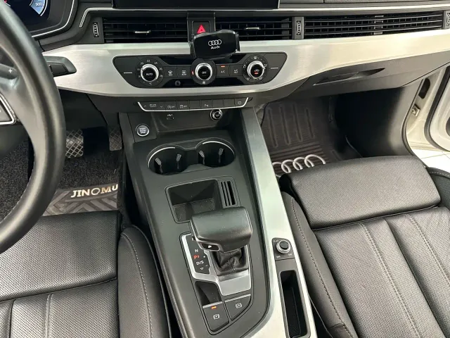 Audi A4L — Фото автомобиля 18