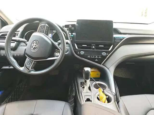 Toyota Camry — Фото автомобиля 12