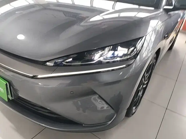 BYD Qin L — Фото автомобиля 23
