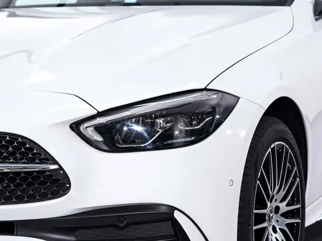 Mercedes-Benz C-Class — Фото автомобиля 10