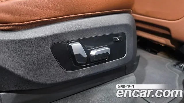BMW X7 — Фото автомобиля 29