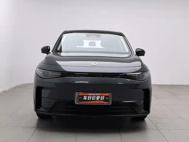 Leapmotor C10 — Фото автомобиля 3