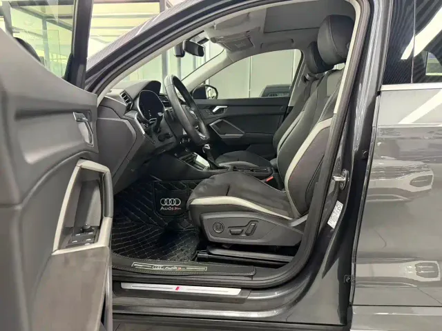 Audi Q3 — Фото автомобиля 9