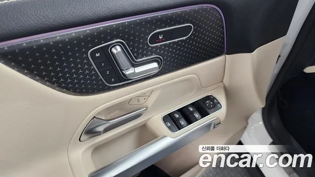 Mercedes-Benz GLB-Class — Фото автомобиля 18